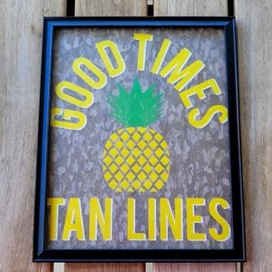 Pineapple decor picture with black frame